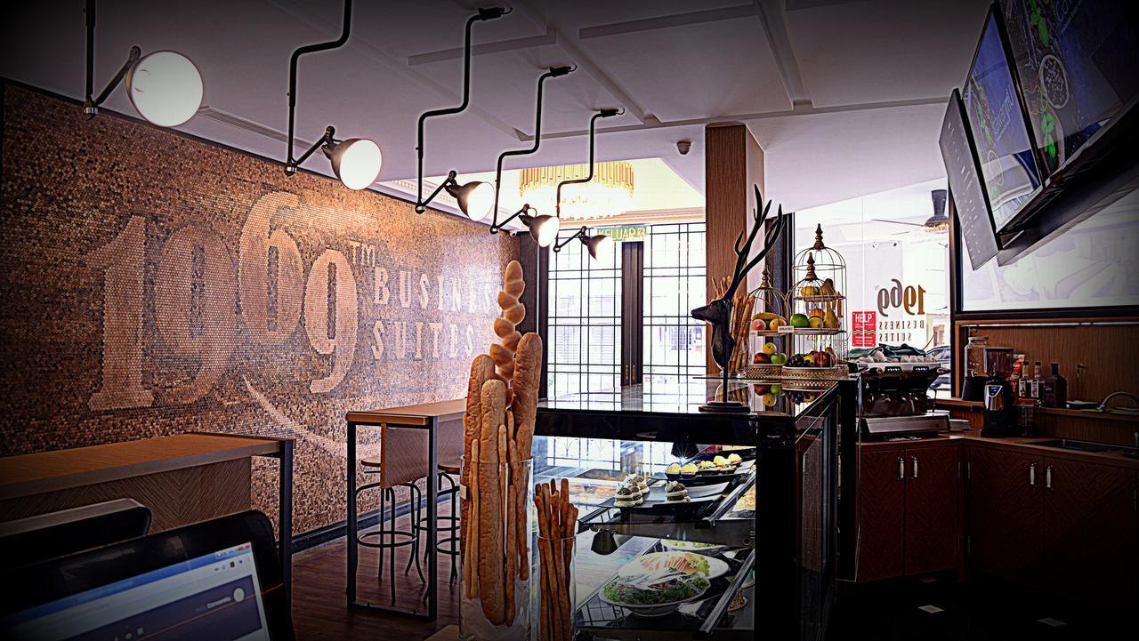 1969商务套房酒店@班达尔赛博 怡保 外观 照片